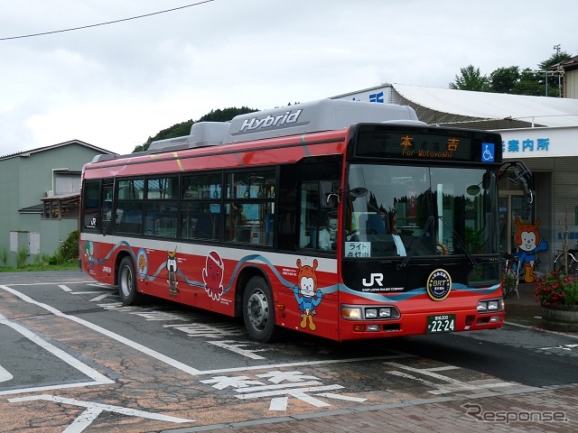 気仙沼線BRTでは、気仙沼市内に岩月駅が新設され、列車との乗換時分も一部短縮される。