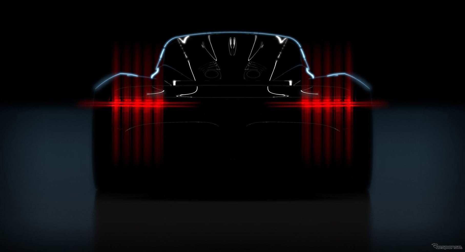 アストンマーティンの新型ミッドシップハイパーカーのティザーイメージ