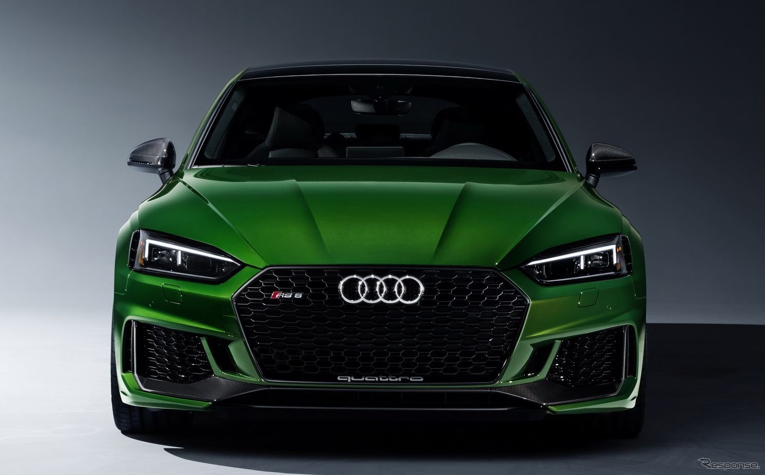 アウディ RS5 スポーツバック