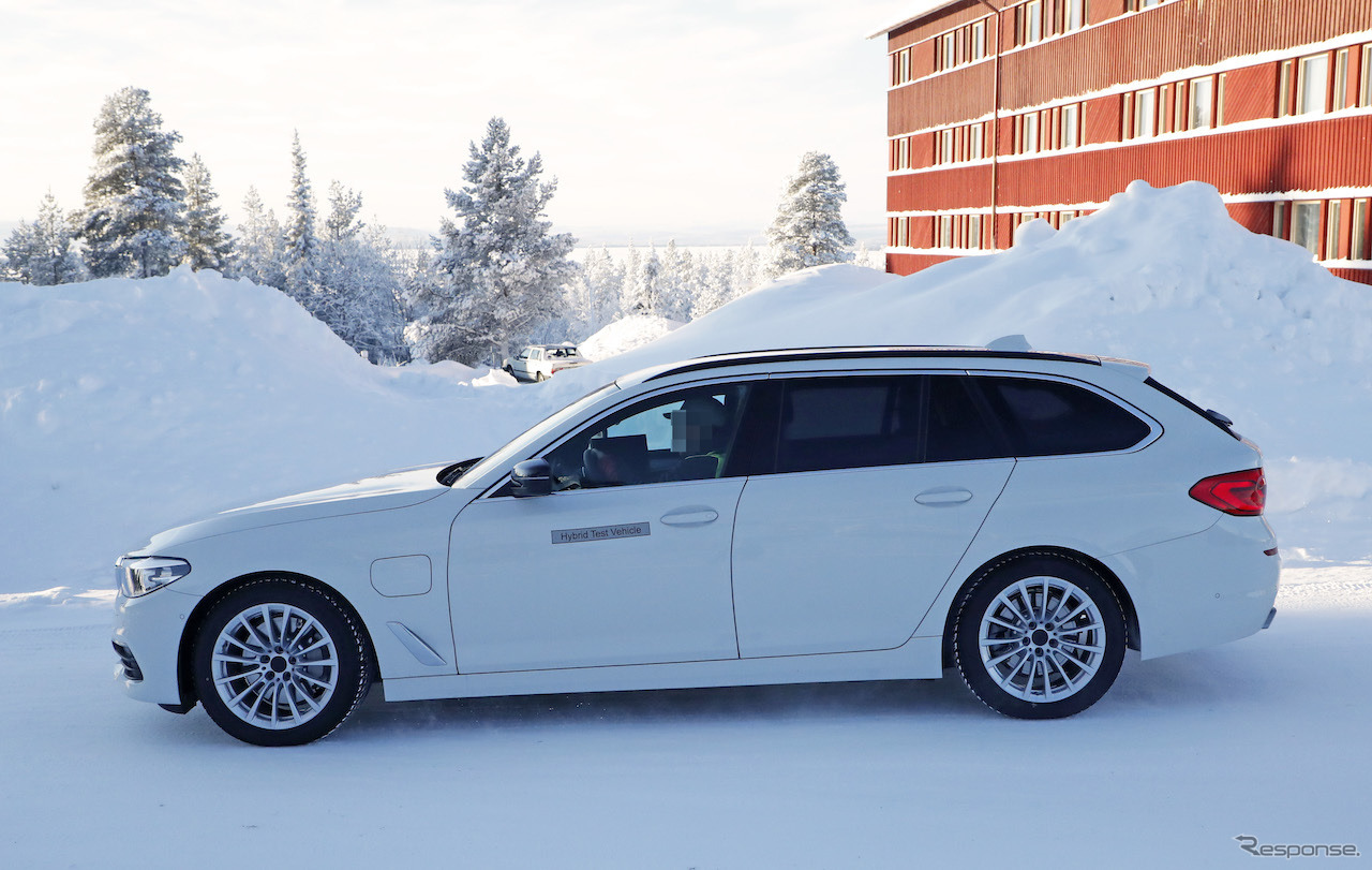 BMW 5シリーズツーリング PHEV スクープ写真