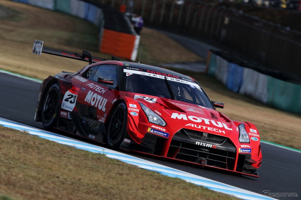 MOTUL AUTECH GT-R