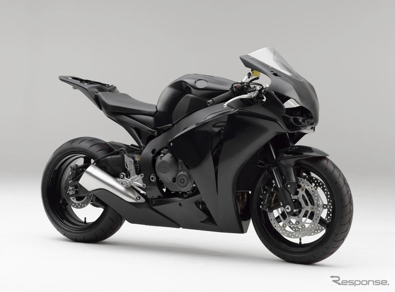 ホンダ、CBR1000RRレースベース車を発売