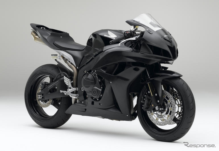 ホンダ、CBR600RRレースベース車を発売