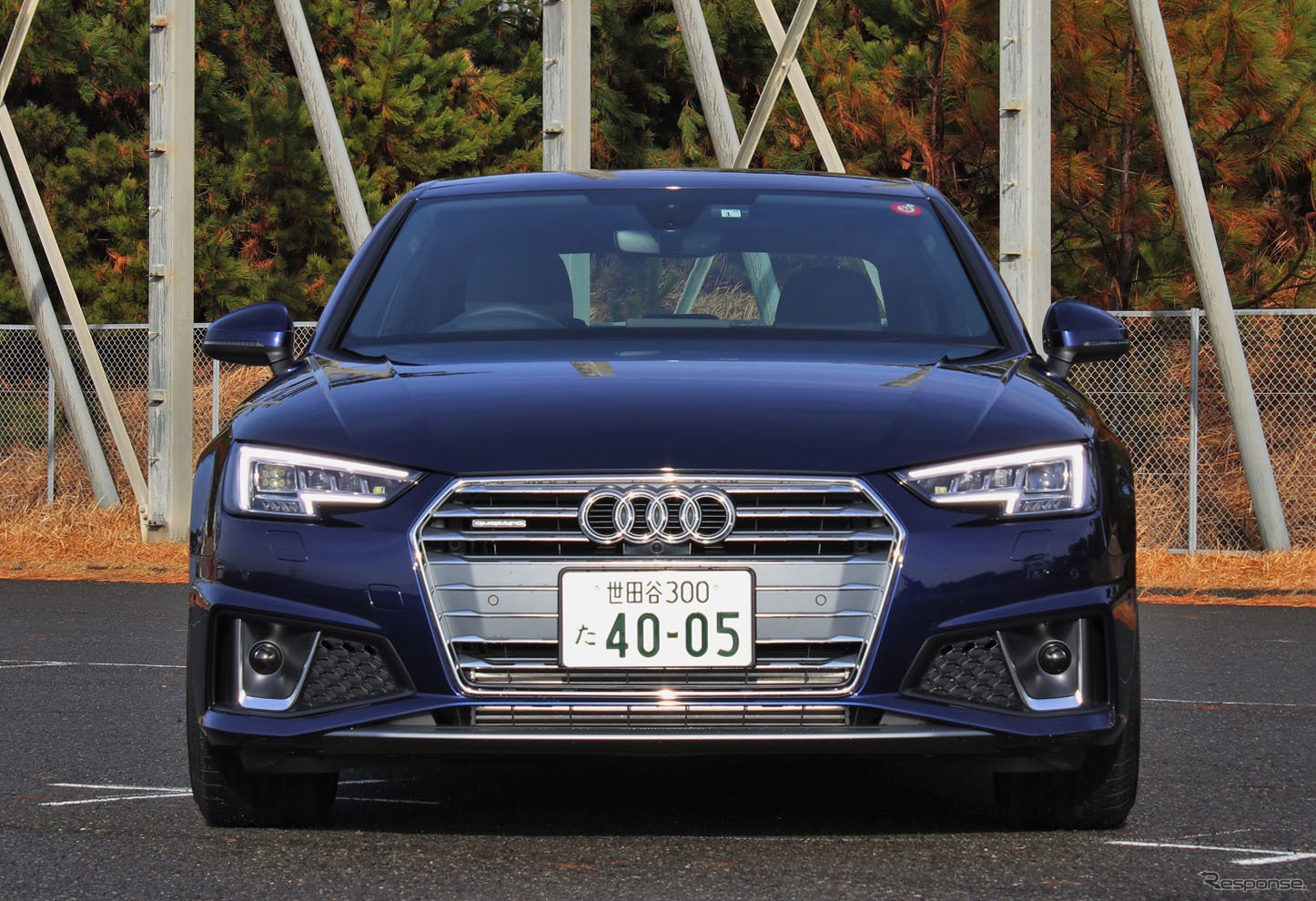 アウディ A4 45TFSI クワトロスポーツ