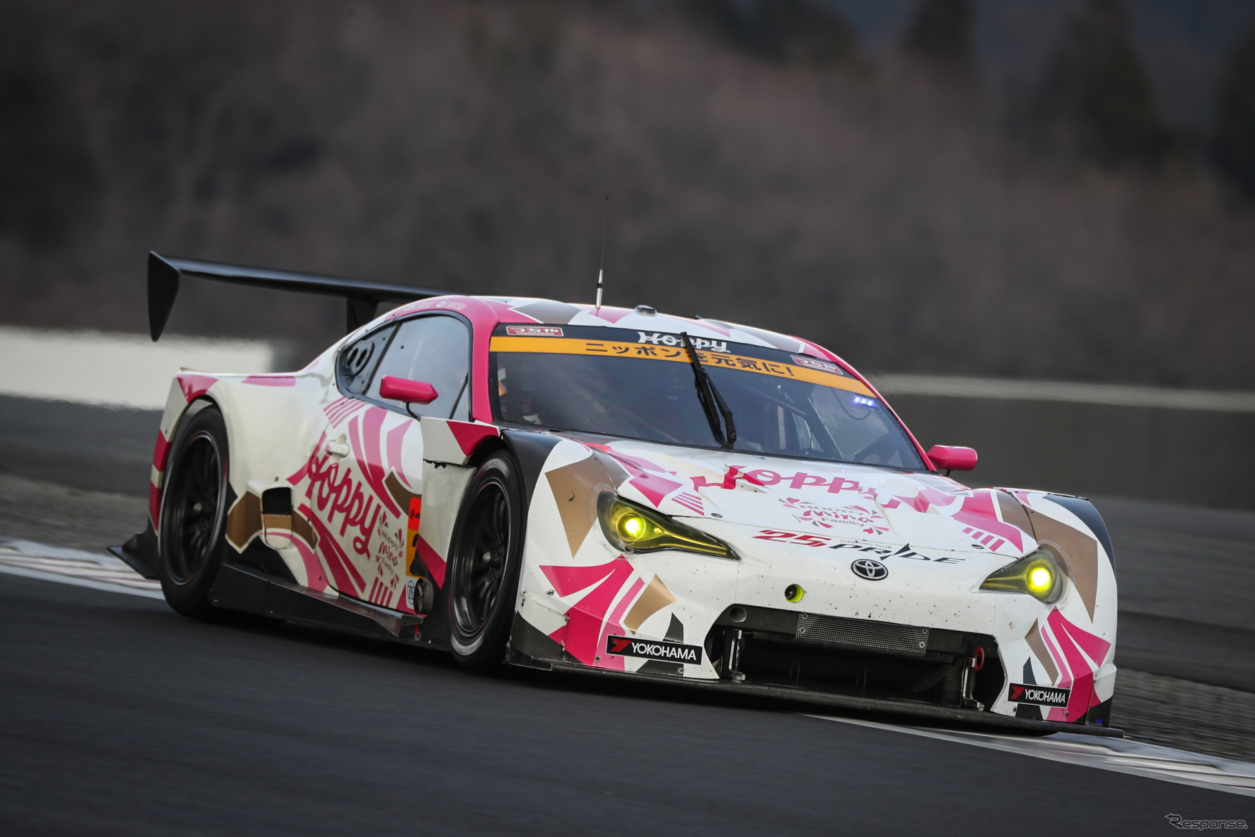 GT300クラスの初日トップタイムをマークした#25 HOPPY 86 MC。