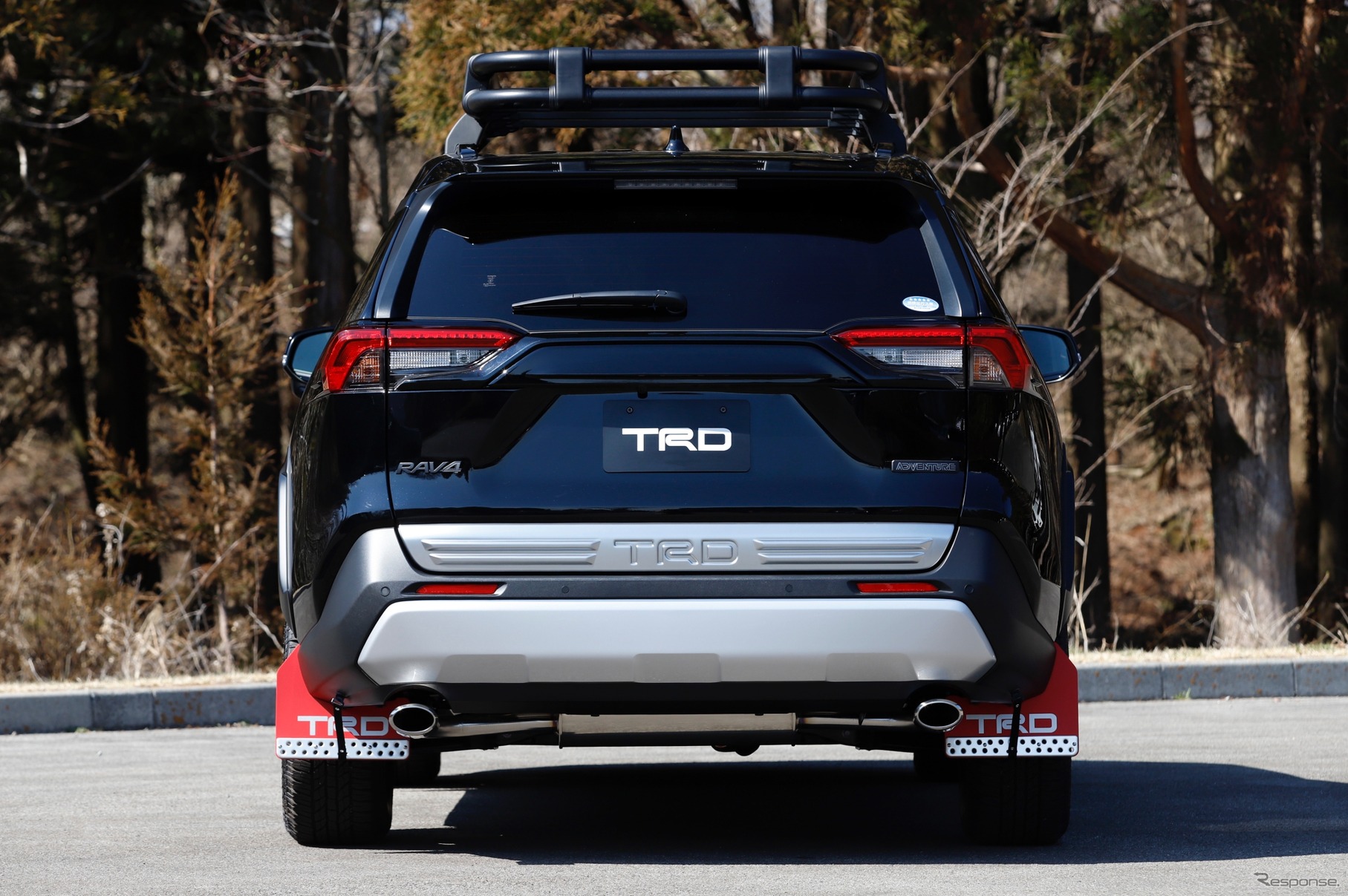 トヨタ RAV4 Adventure TRD Field Monster（フィールド・モンスター）