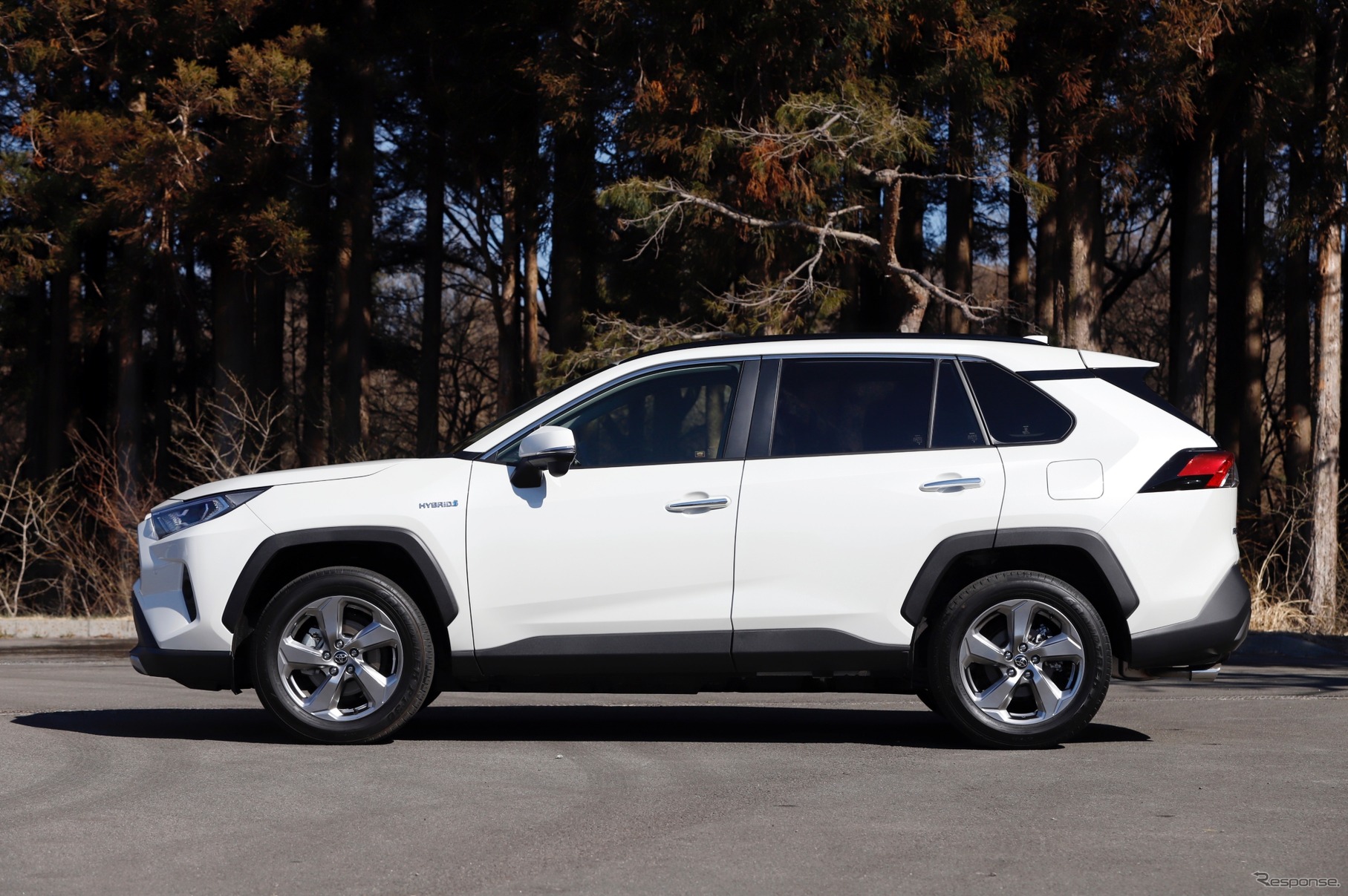 トヨタ RAV4 ハイブリッド 新型