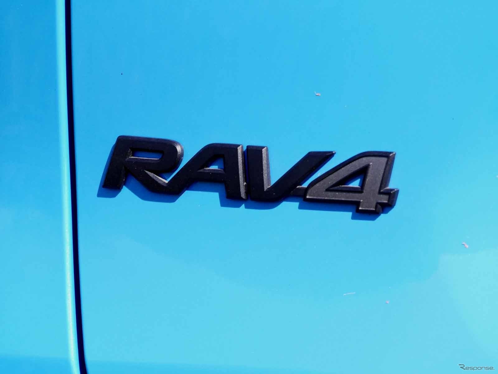 トヨタ RAV4 アドベンチャー