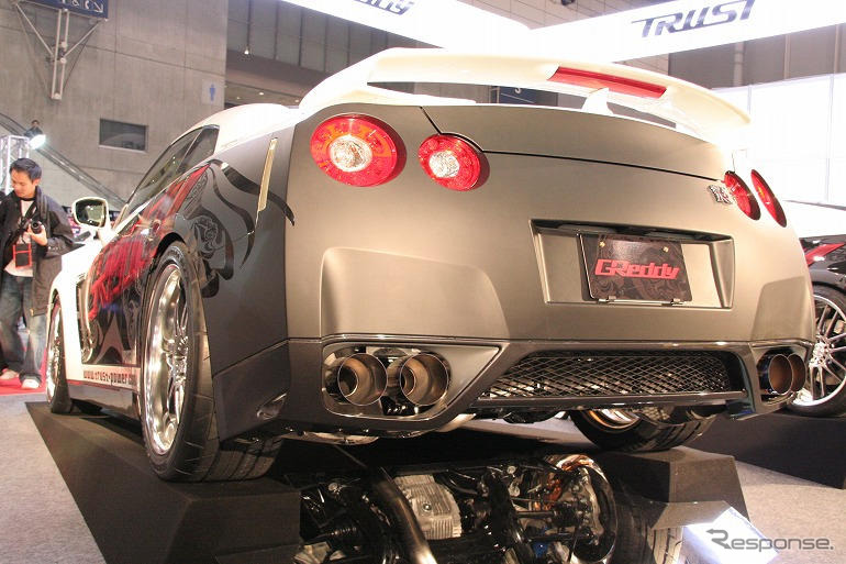 【東京オートサロン08】写真蔵…トラスト