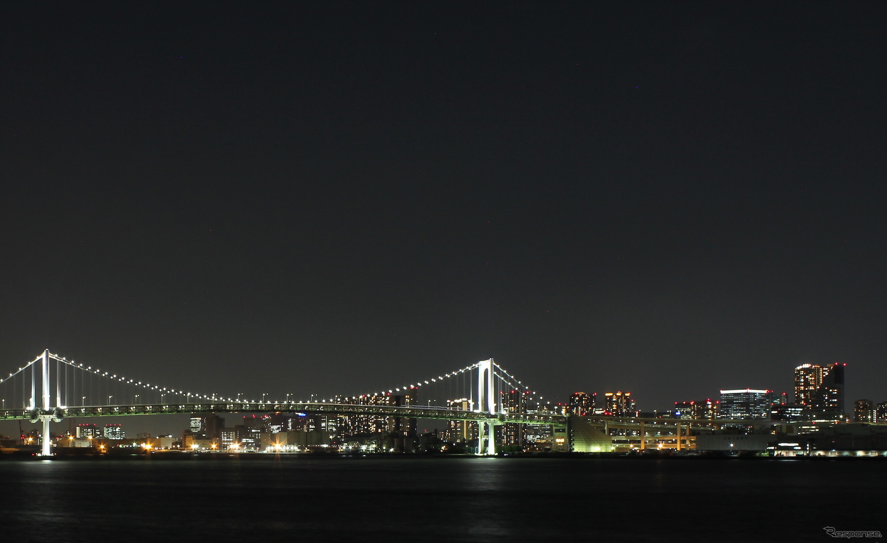 夜の東京はこんな美しい景色にも出会える