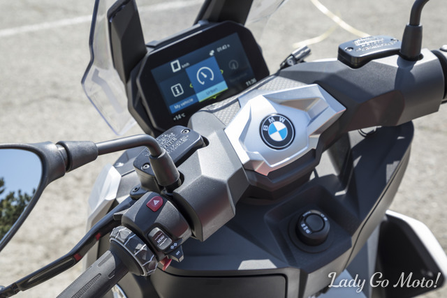 BMW C400X