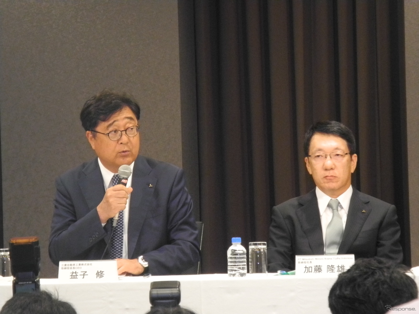 CEO交代会見の様子