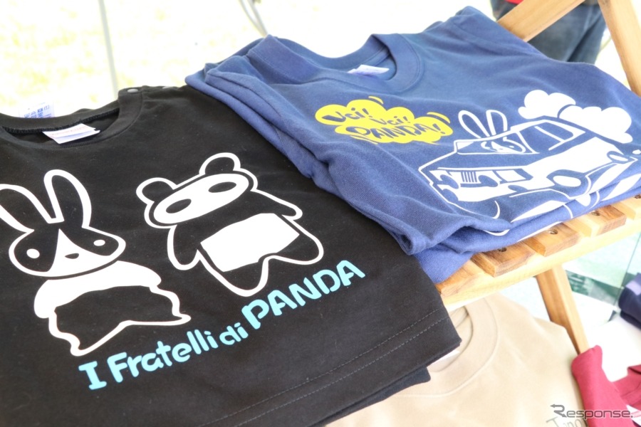 イベントにちなんだTシャツもいろいろなものがある。参加者のパンダに対する愛情にいかに応えるか、製作者の思いがにじみ出る。