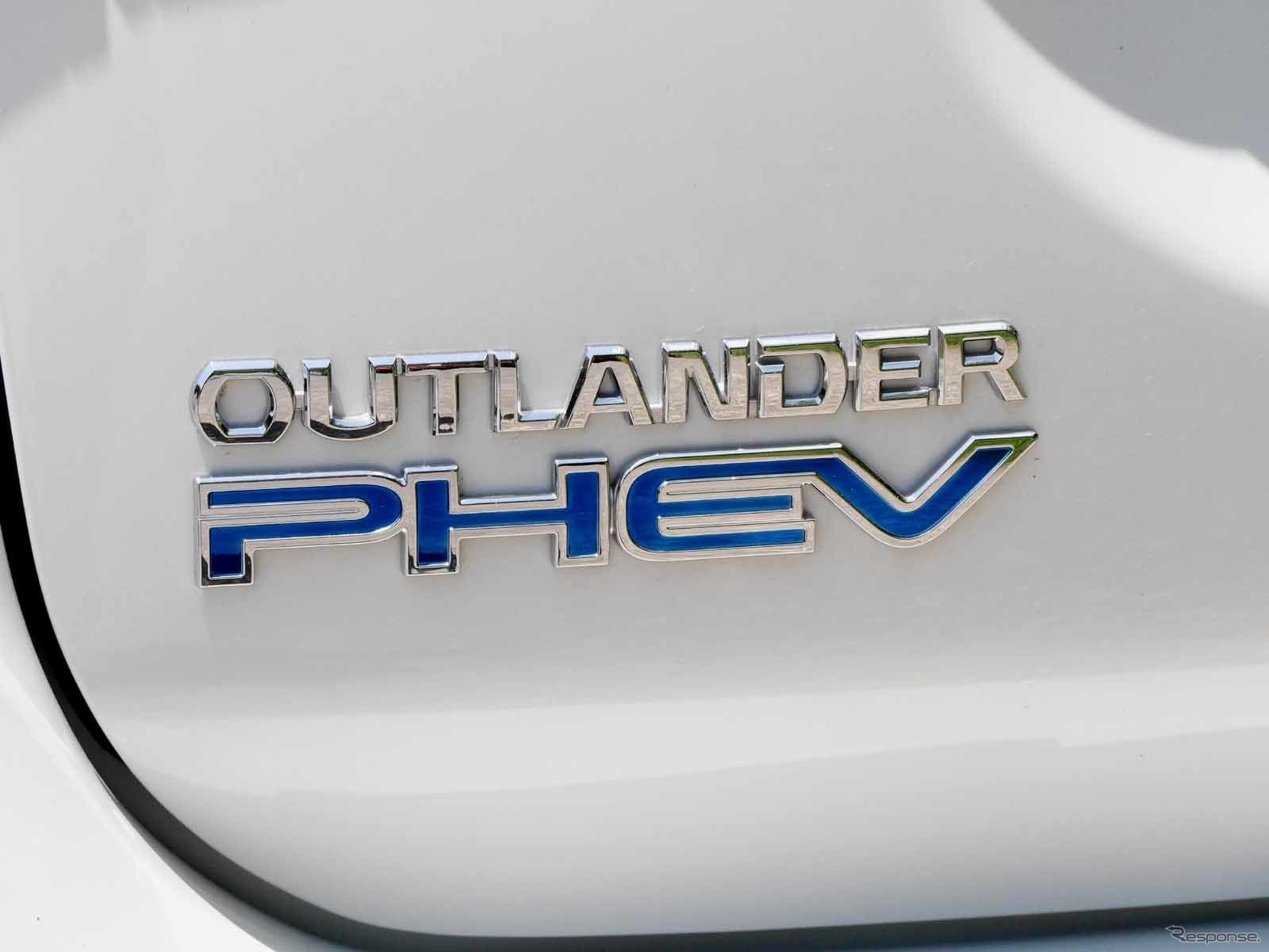 三菱 アウトランダーPHEV（Sエディション）