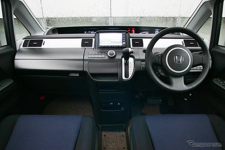 【ホンダ ステップワゴン 改良】スパーダはココが違う