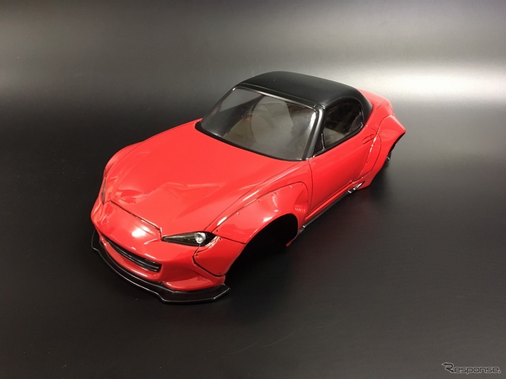 1/10スケールRCカー用ボディ「PANDEM MAZDA ROADSTER」