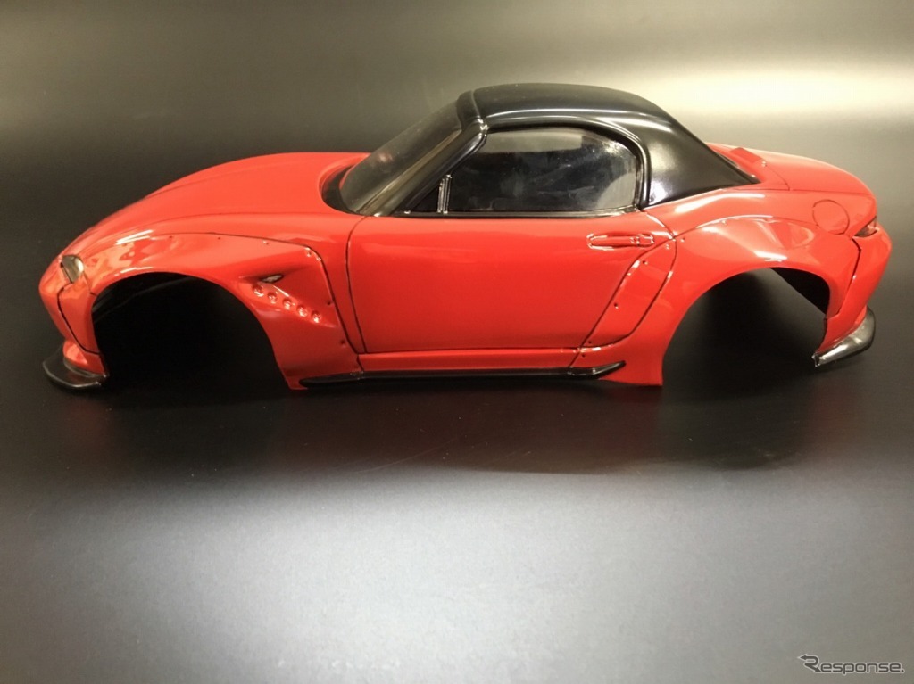 1/10スケールRCカー用ボディ「PANDEM MAZDA ROADSTER」