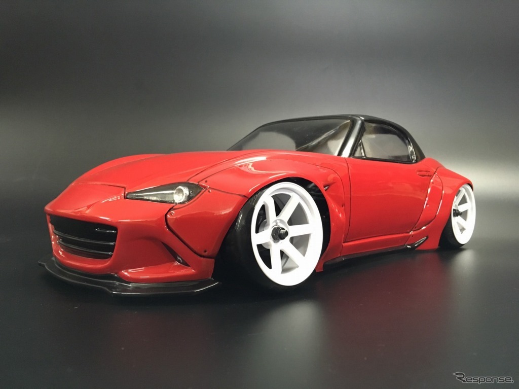 1/10スケールRCカー用ボディ「PANDEM MAZDA ROADSTER」