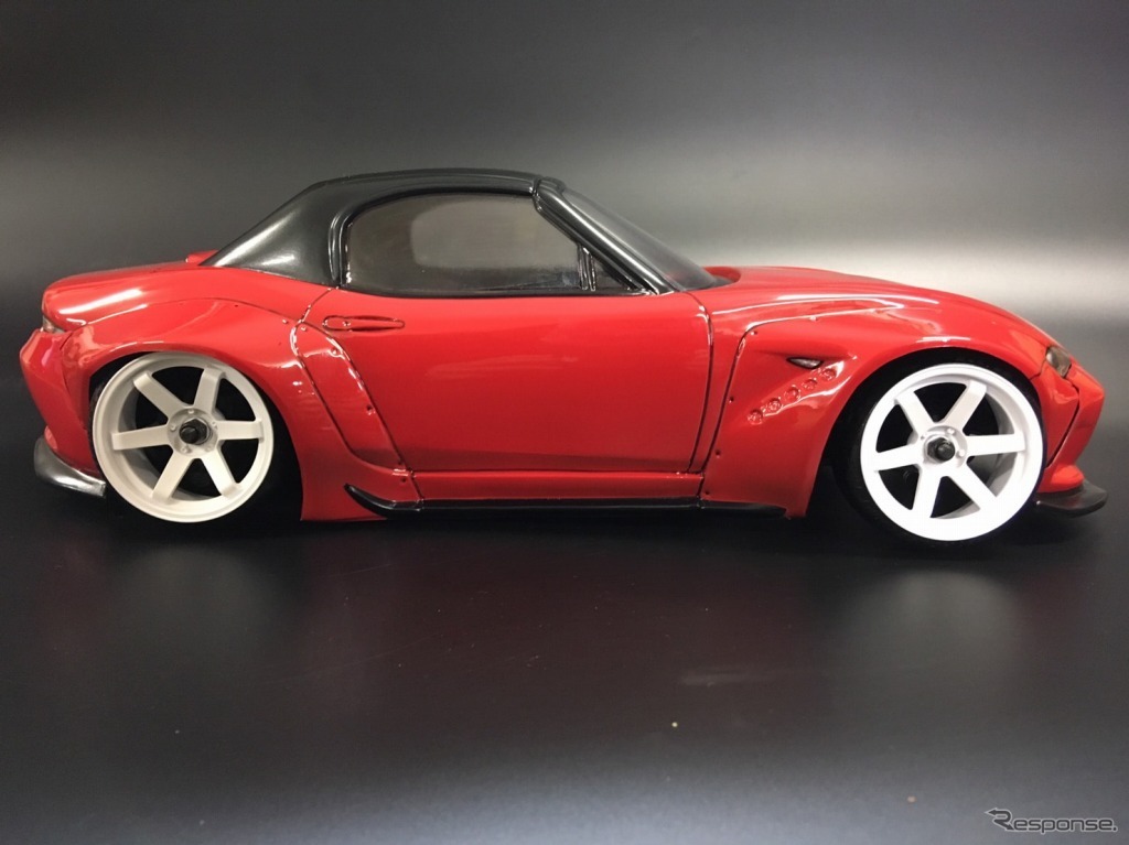 1/10スケールRCカー用ボディ「PANDEM MAZDA ROADSTER」