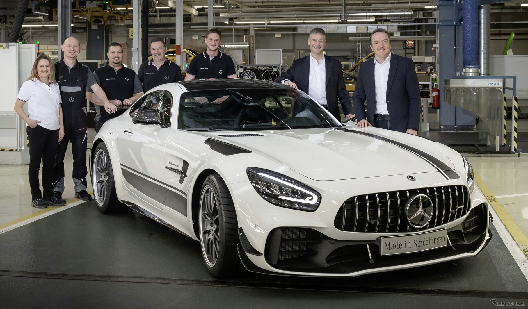 ドイツ・ジンデルフィンゲン工場からラインオフした改良新型メルセデスAMG GTシリーズの量産第一号車、メルセデスAMG GT Rプロ（参考画像）