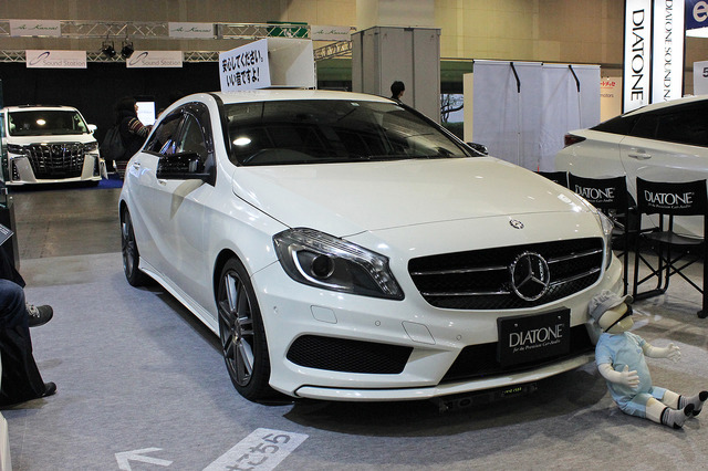 DIATONEデモカー、メルセデスベンツ　A180 Sports。