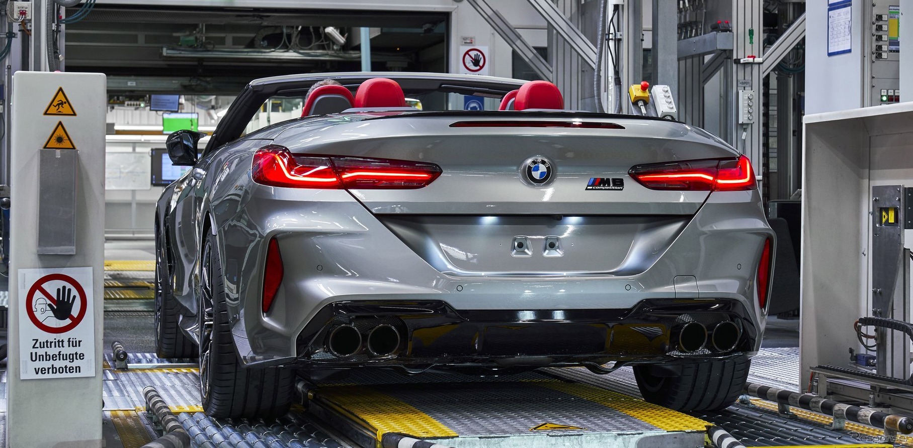 BMW M8 カブリオレ の量産第一号車