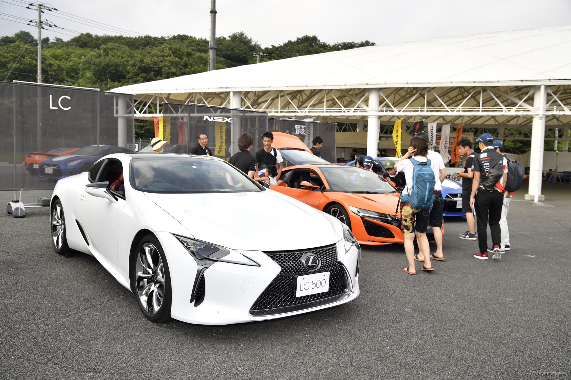 レクサスLCコンバーチブル・プロトタイプお披露目（富士スピードウェイ、SUPER GT 第5戦）