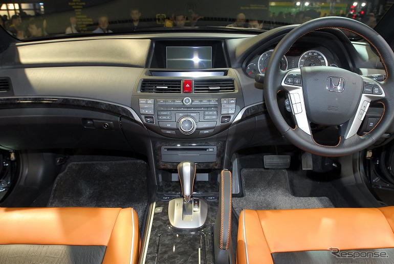 【東京オートサロン08】写真蔵…Modulo インスパイア