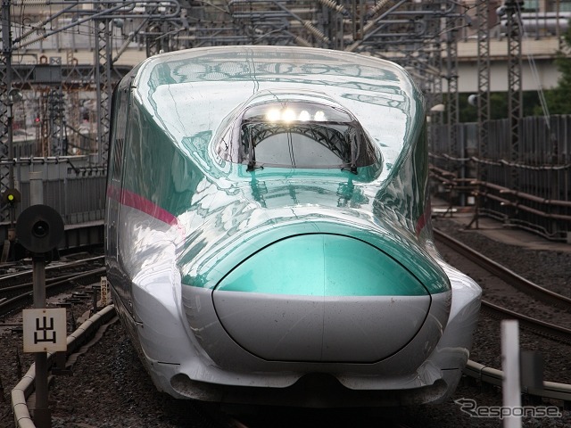 JR東日本とANAのMaaS連携で、鉄道と航空は競合から共存の時代となるか？写真は東北新幹線『はやぶさ』。