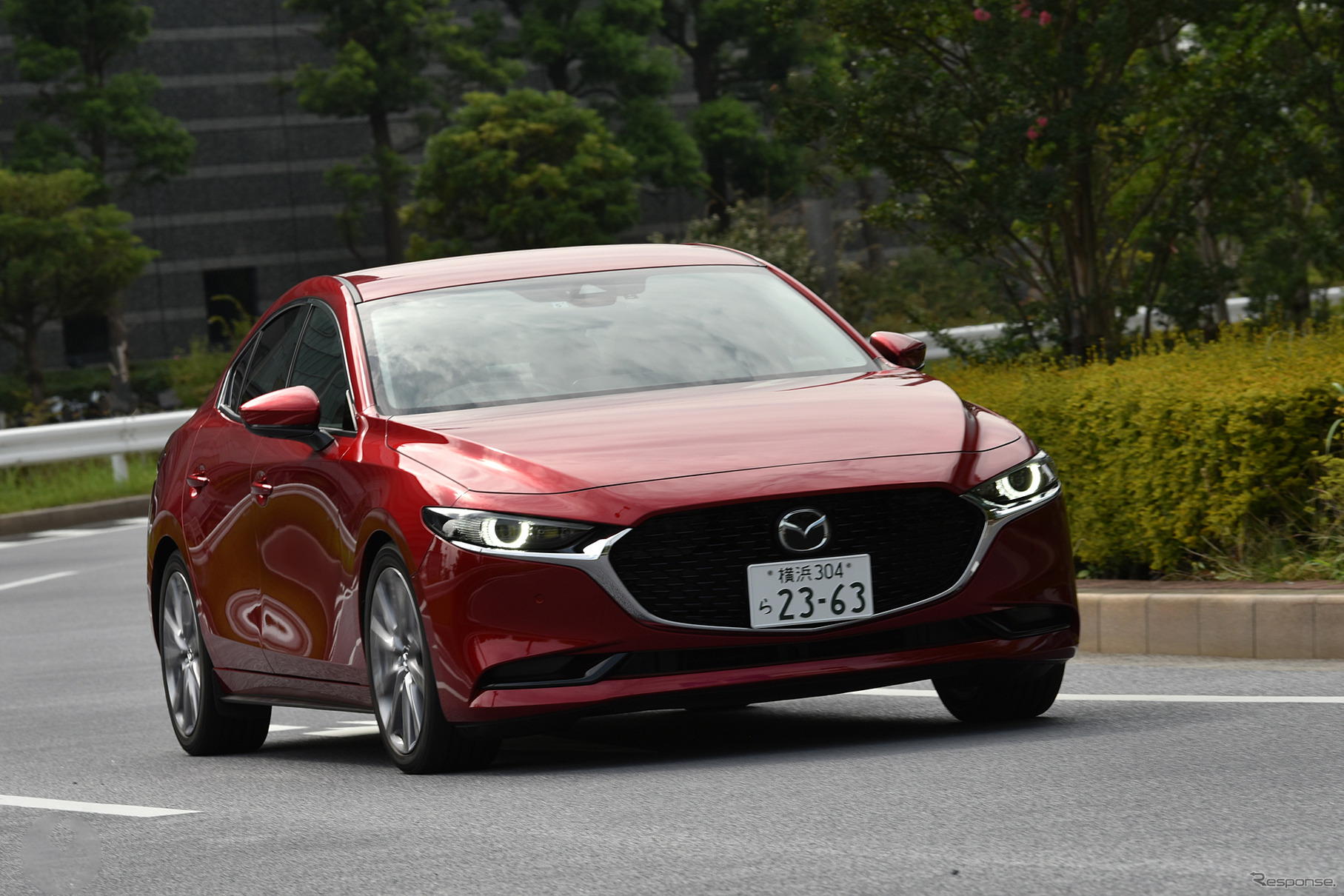 マツダ3新型 セダン（1.8 SKYACTIV-D）