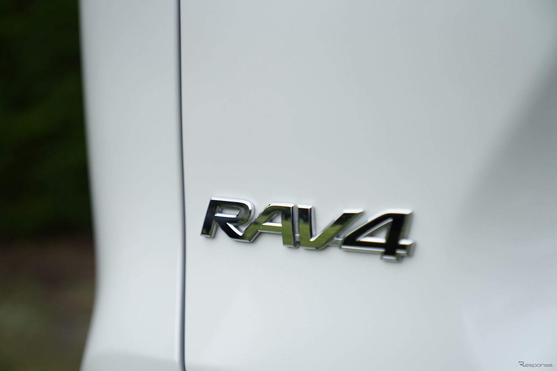 トヨタ RAV4（ハイブリッド）