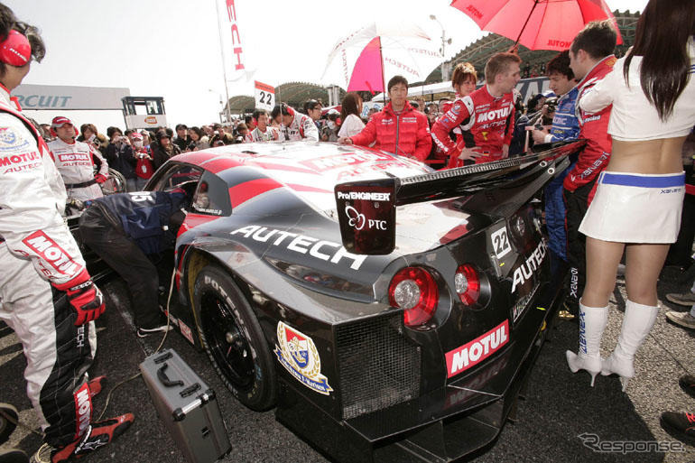 【SUPER GT 第1戦】写真蔵…決勝スタート前グリッド