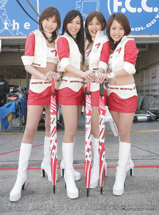 【SUPER GT 第1戦】写真蔵…ピットウォーク