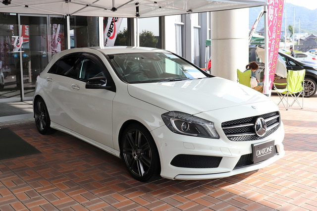 ダイヤトーンデモカー・Mercedes-Benz A180 Sports。