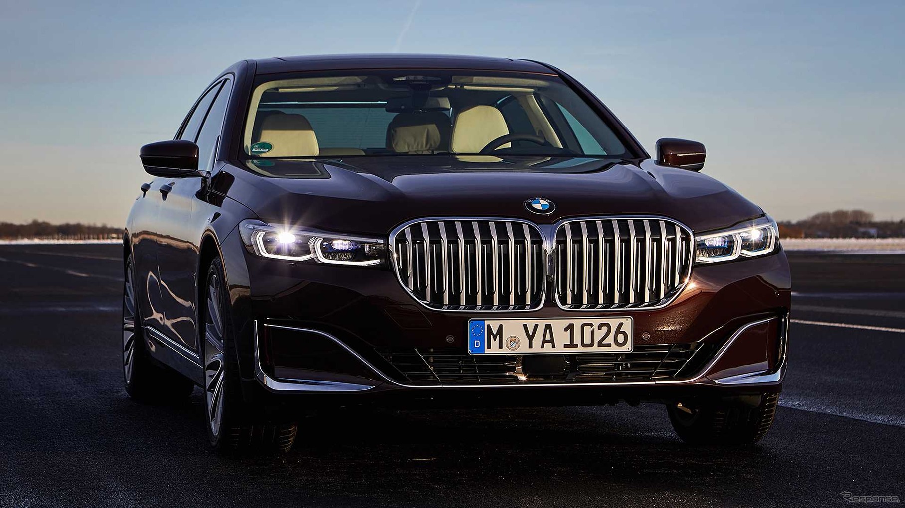 BMW 7シリーズ 改良新型のPHV、745Le