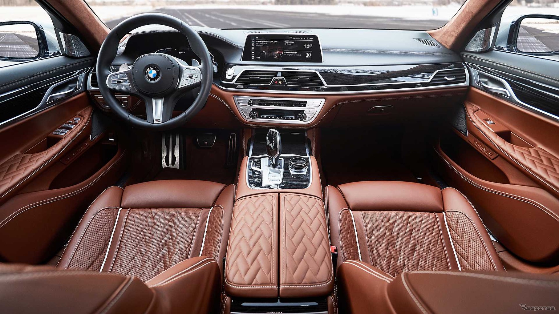 BMW 7シリーズ 改良新型のPHV、745Le