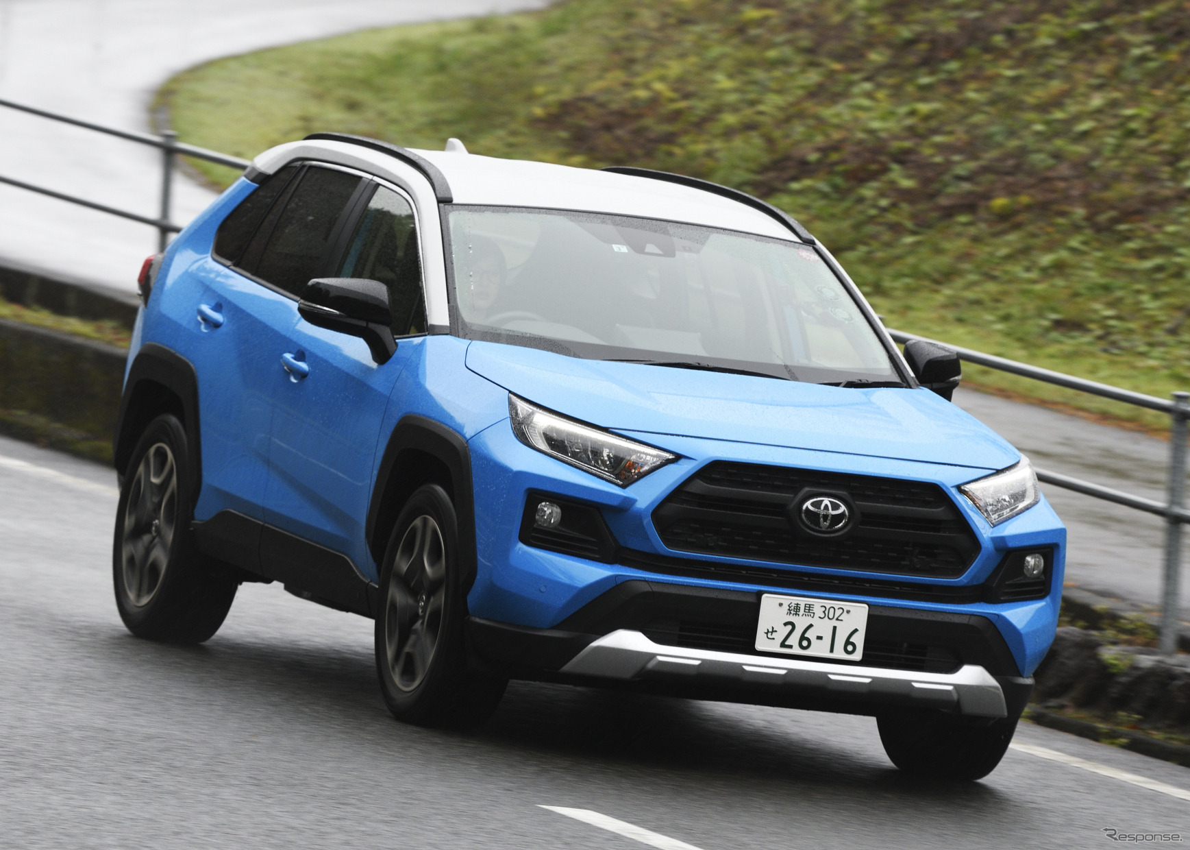 トヨタ RAV4