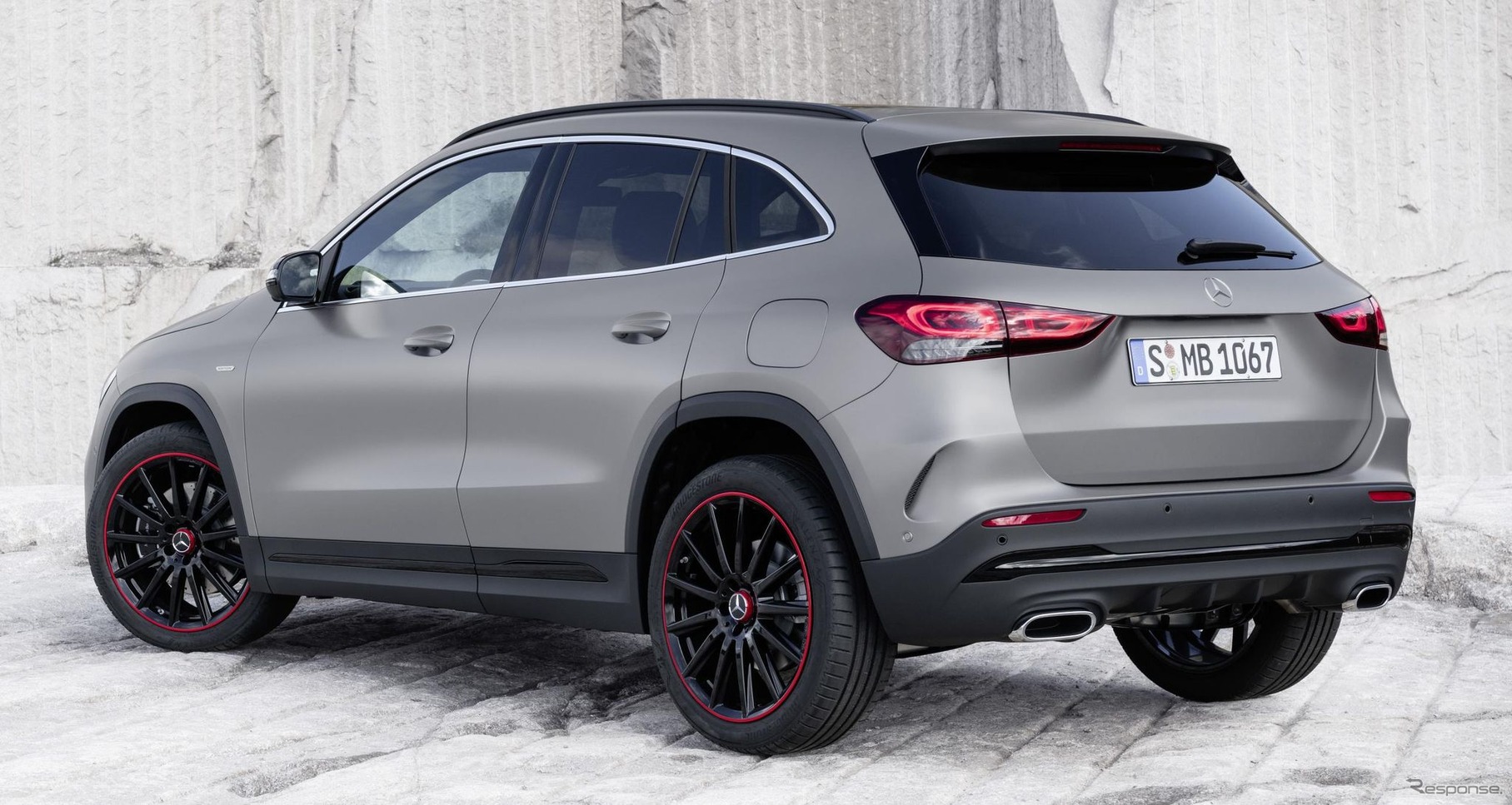 メルセデスベンツ GLA 新型