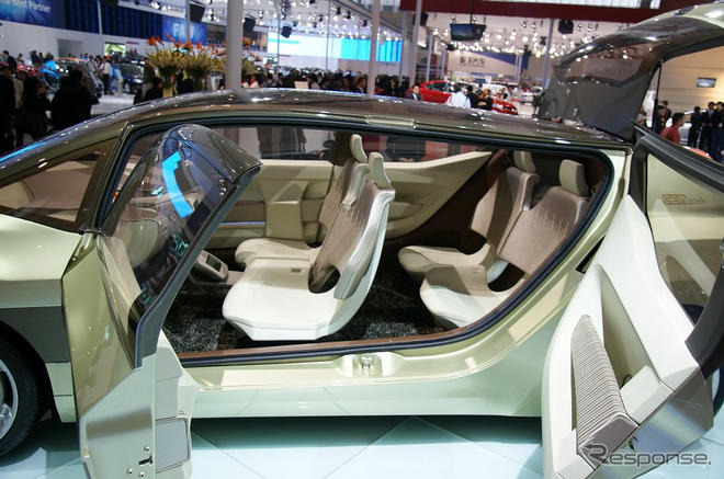 【北京モーターショー08】リチウムポリマー電池搭載のハイブリッド…広州汽車