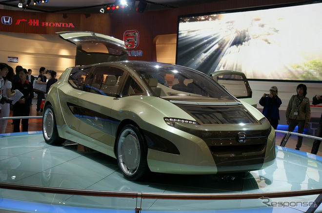 【北京モーターショー08】リチウムポリマー電池搭載のハイブリッド…広州汽車
