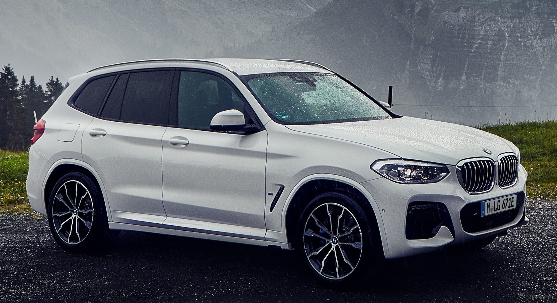 BMW X3 新型のPHV「xDrive30e」