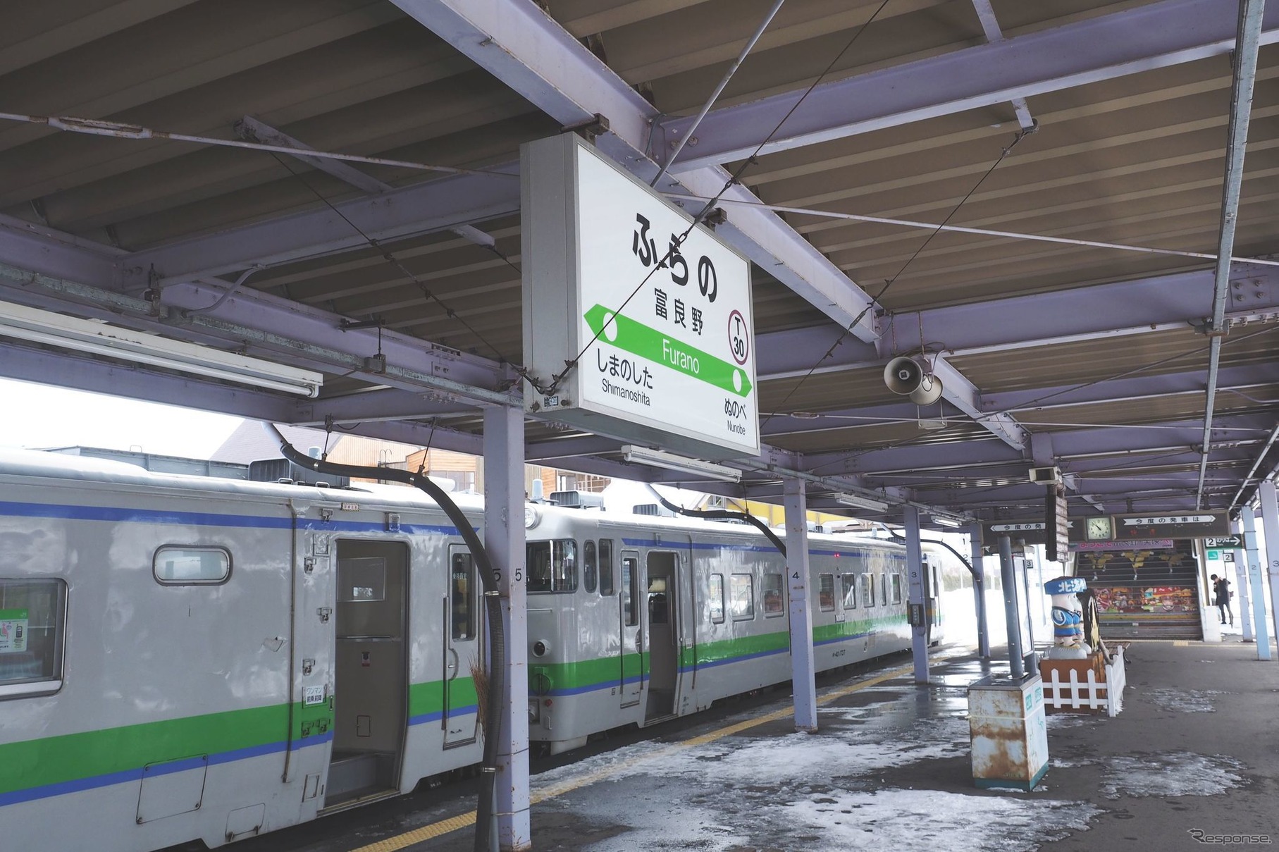 滝川、芦別方面からは2か月余ぶりに列車が来ることになった富良野駅。