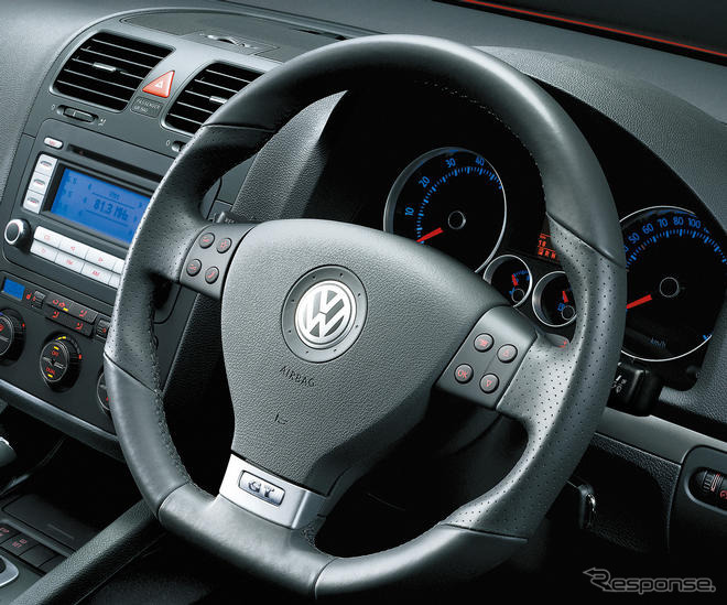 VW ジェッタ 特別仕様車を発売---ゴルフGTI 並み