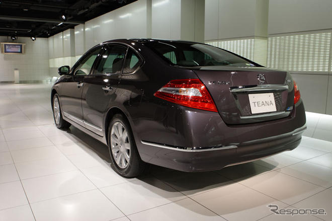 日産、ミニSUVを10月に投入---08年度の新型車