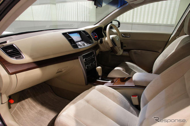 日産、ミニSUVを10月に投入---08年度の新型車