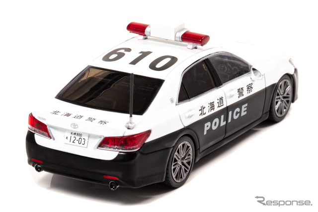 トヨタ クラウン アスリート 2017 北海道警察交通部交通機動隊車両