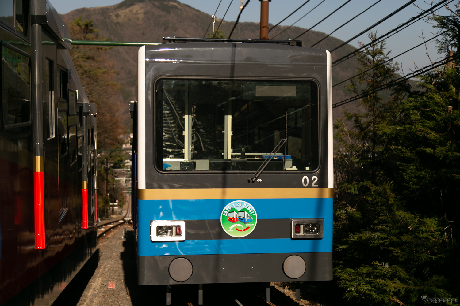 箱根登山ケーブルカーが車両リニューアル