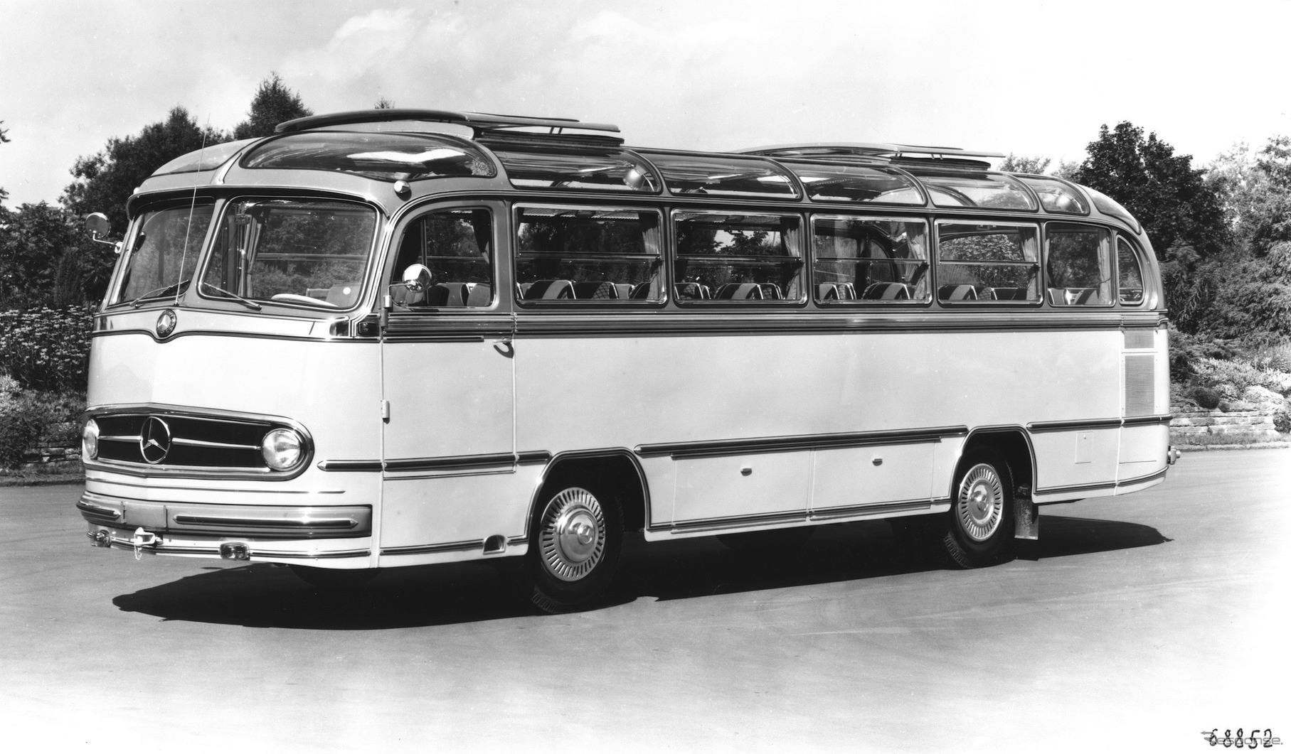 50～60年代の主力、O321H（1954～64年）の長距離仕様。