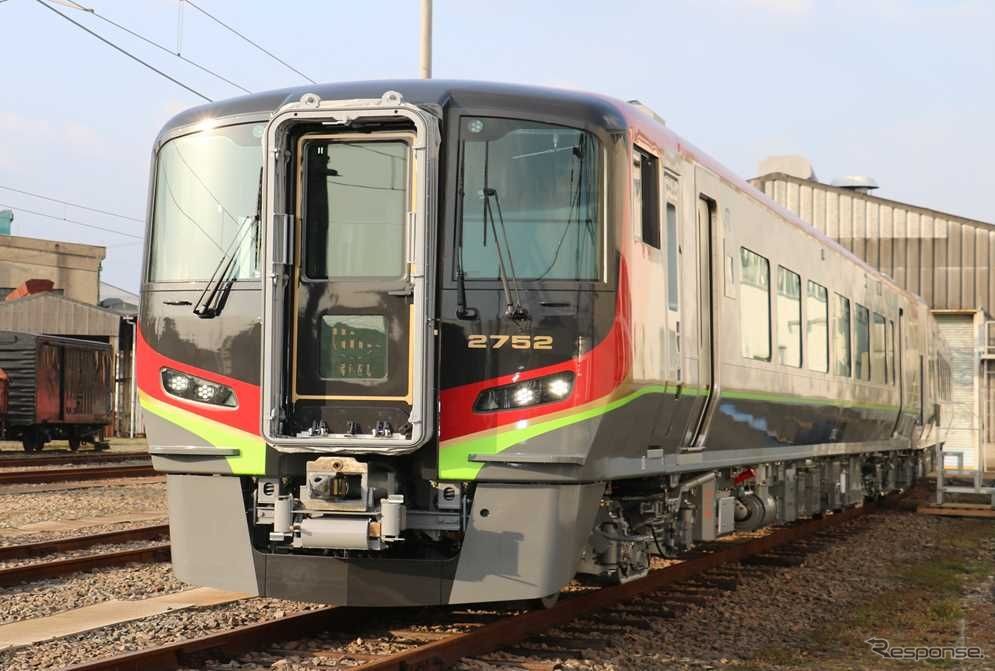新たな「アンパンマン列車」に改装される2700系気動車。