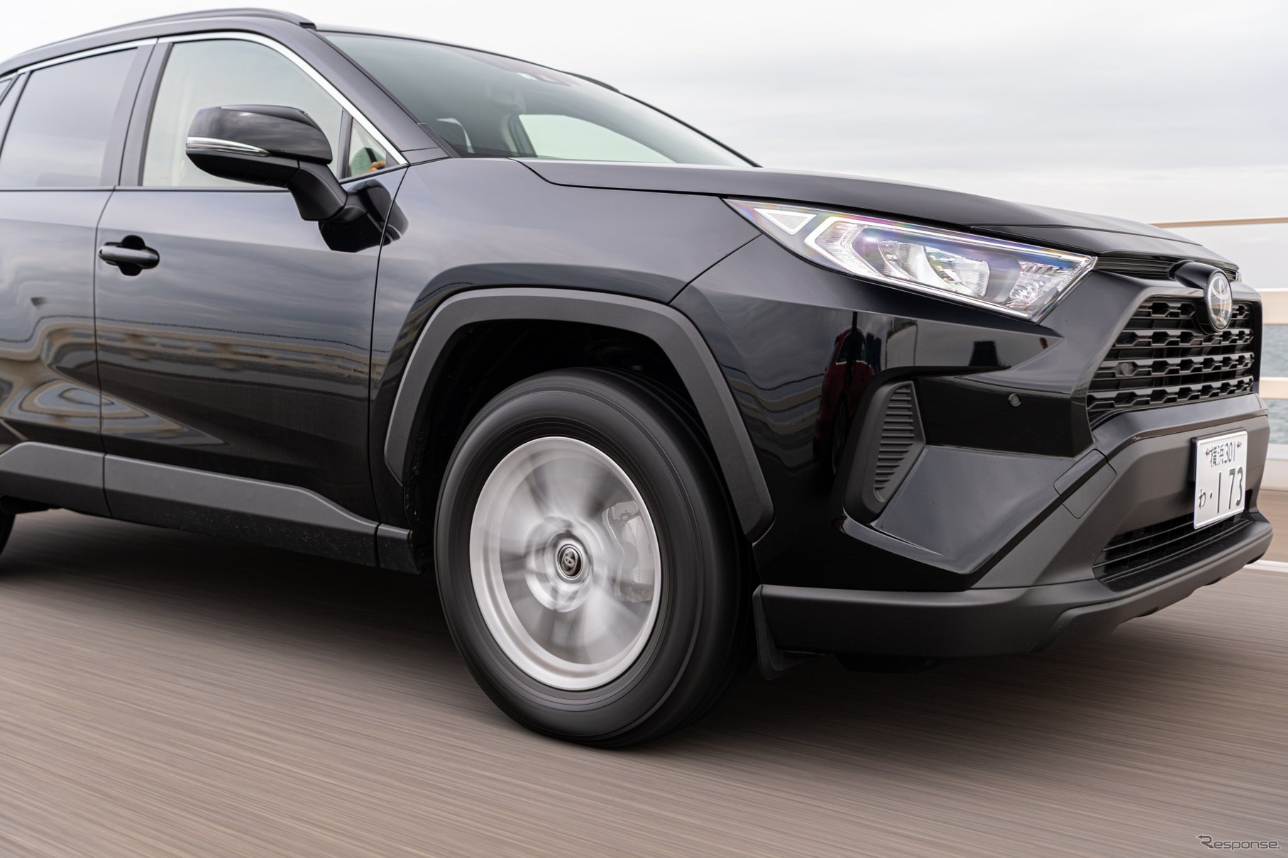 横浜ゴム ジオランダーCV G058を装着した トヨタ RAV4